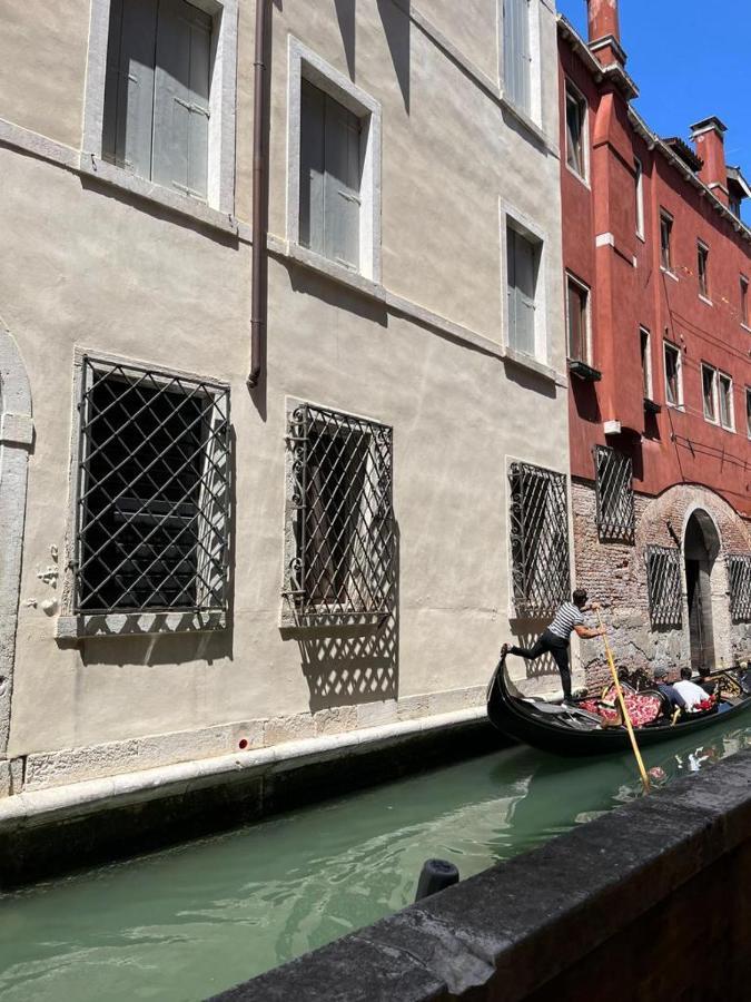 Apartamento Immobiliare Nk Palazzo Bonvicini Venecia Exterior foto