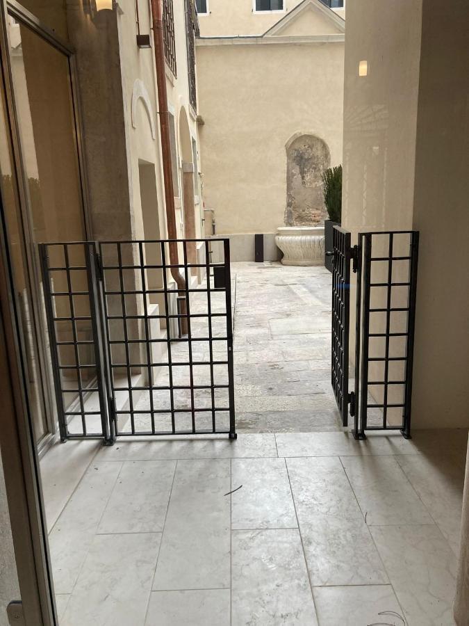Apartamento Immobiliare Nk Palazzo Bonvicini Venecia Exterior foto